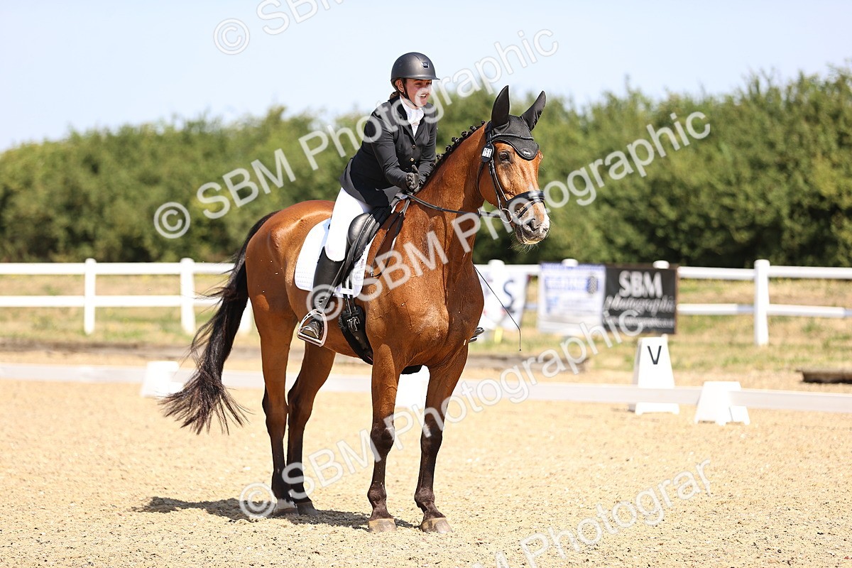 SBM_009467 - Novice 5 - 9.50-10.53