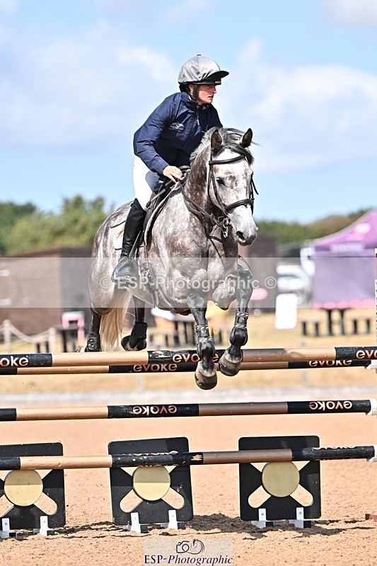 260819-145013-01224 - Cls 6 Foxhunter and 1.20m