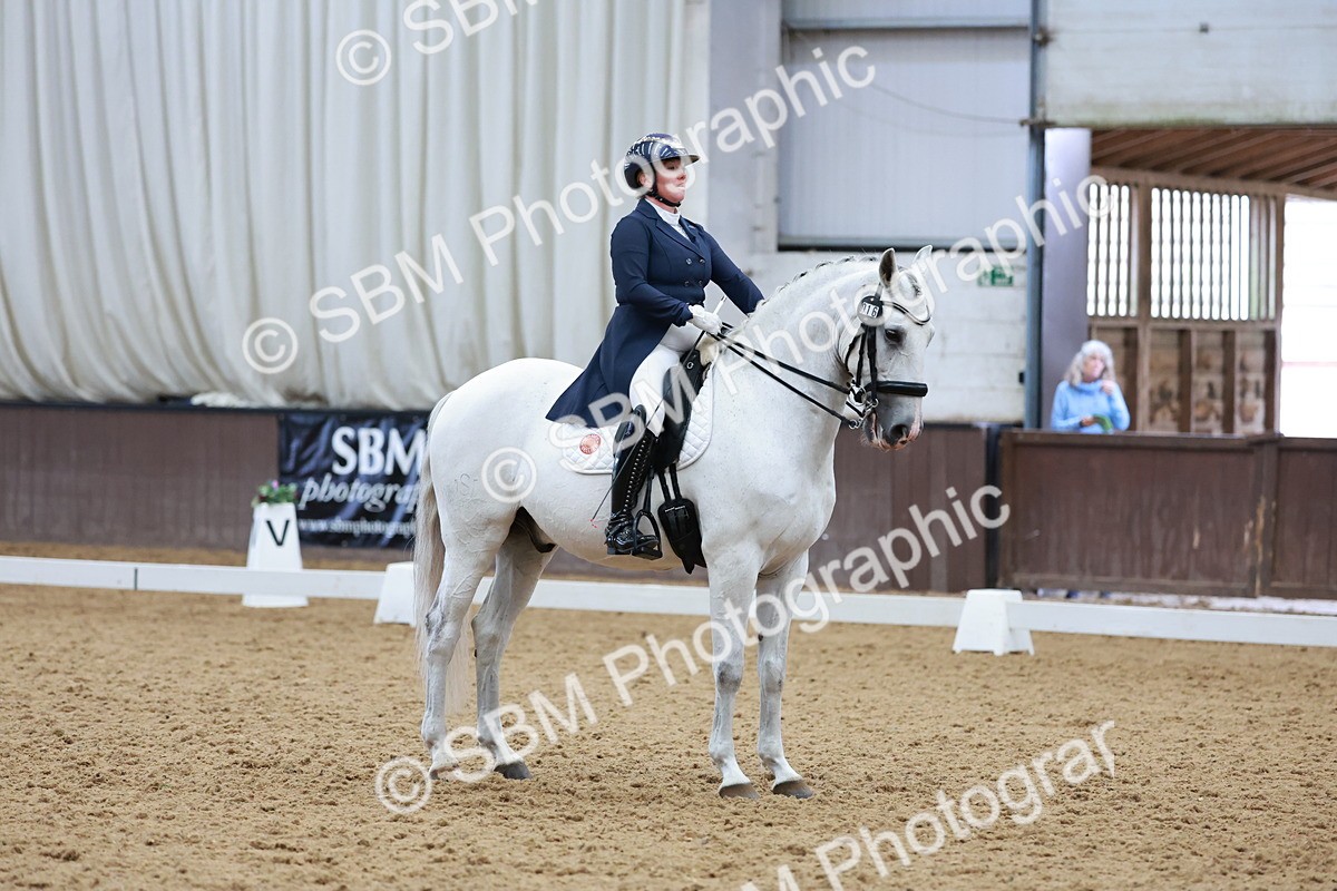 SBM_025890