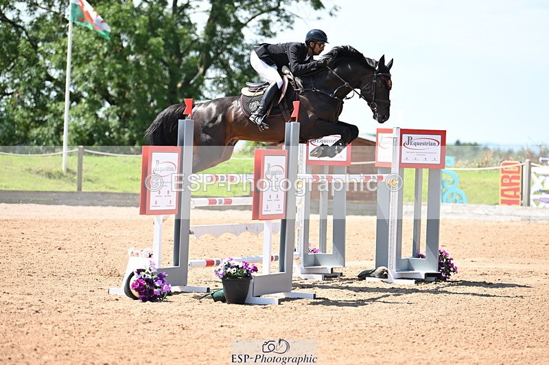 240718A-121648-05020 - Cls 1, 3 Star Small Tour 1.35m