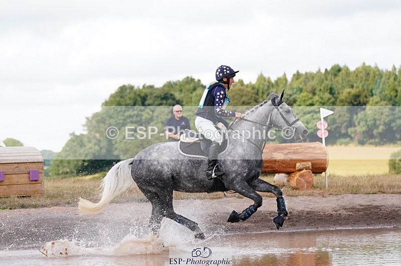 250803A-162130-17142 - Q-754-Leigh.Smallacombe-CRUISING.CARRA