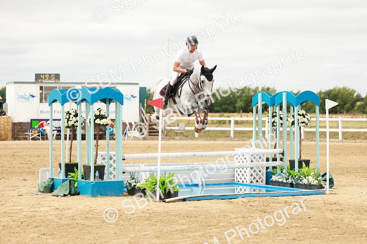 SBM_017550 - Class 21 - Senior Newcomers Championship 2d Rd