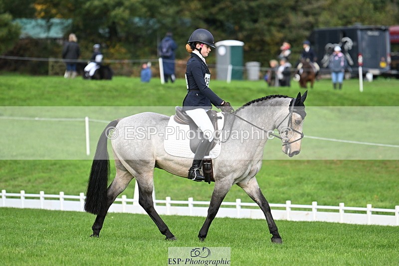 251023A-112239-03533 - G-512-Tilly.Newman-Moore