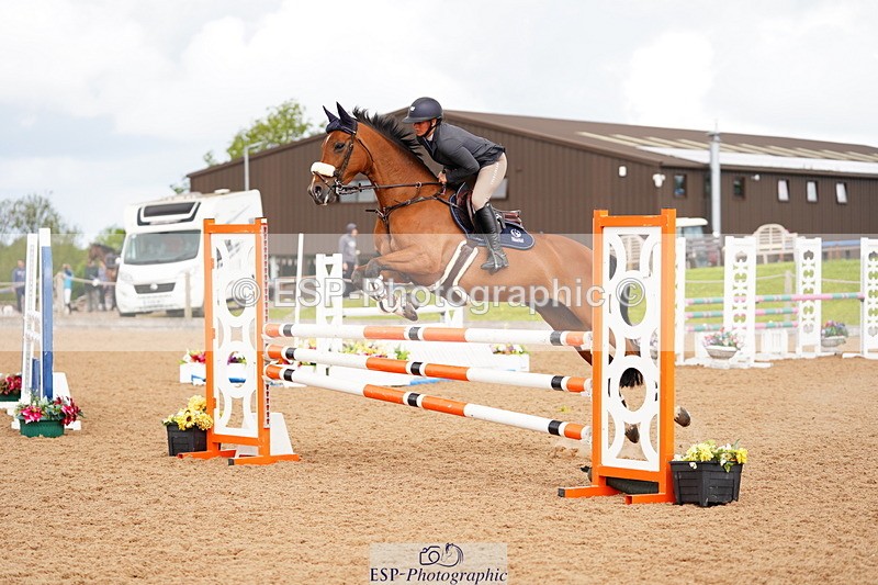 240526A-111612-07778 - Cls 26 Chard Equ 1.05m and 1.10m Grand Prix