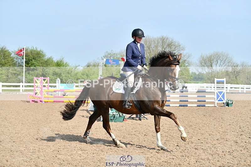 240511A-093648-11314 - Cls 28 95cm National Am Quali