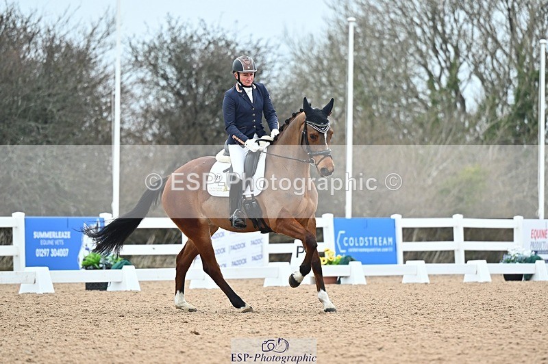 250214-104401-00882 - 221-Alice.Peternell-Noa.Le