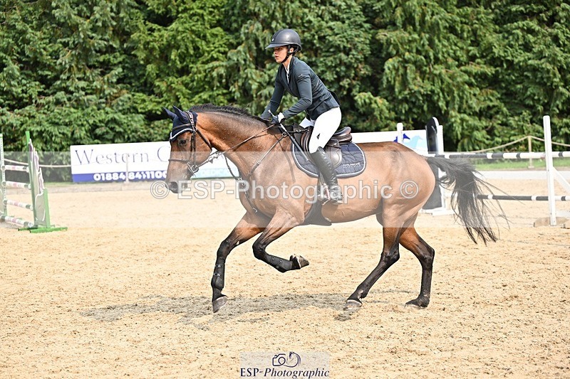 240818-153235-05254 - Cls 12A Snr Foxhunter & 1.20m Open