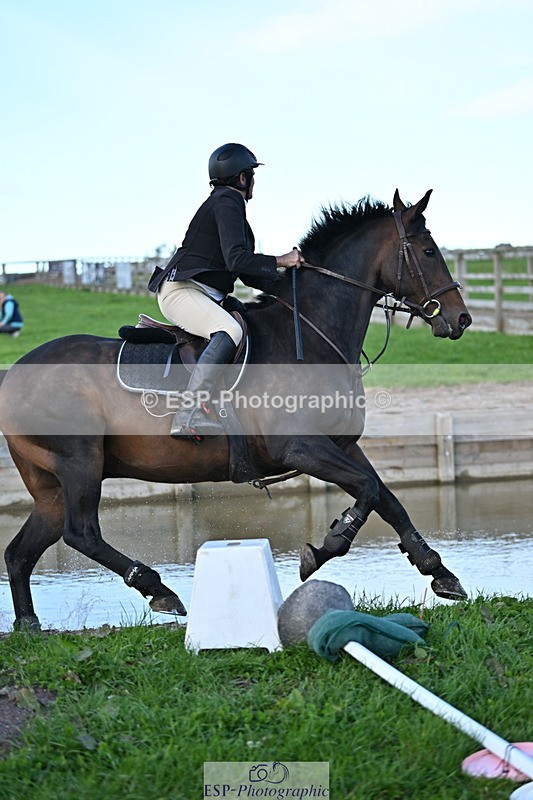 240912A-172203-02713 - Cls 7 Snr 90cm Open Speed Derby