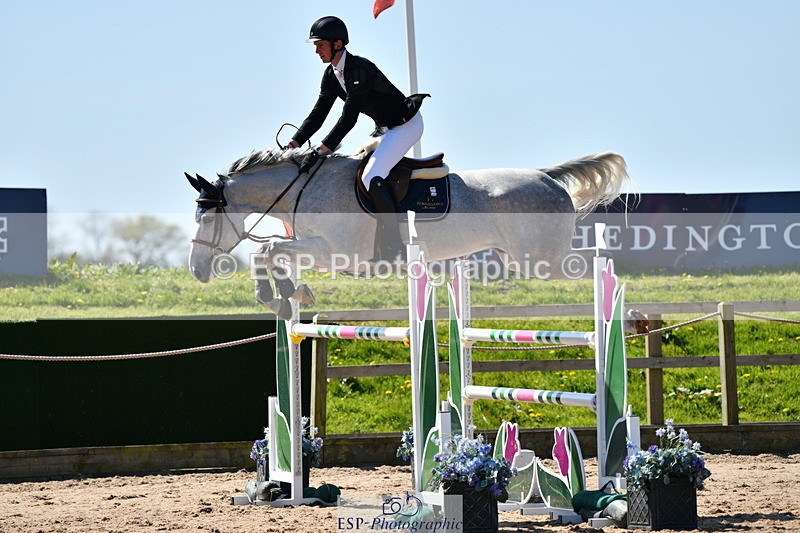 240420A-120443-10859 - Cls 3, 2 Star Small Tour 1.30m