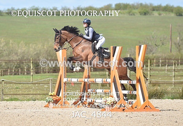 JAC_4844 - CLASS 13 SAT Senior BritiNovice/ 90cm Open