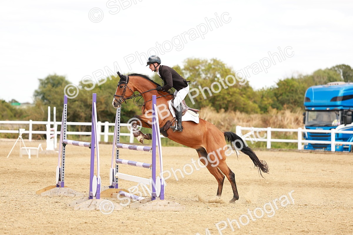 SBM_006880 - Class 4 - Senior British Newcomers - 1.10m