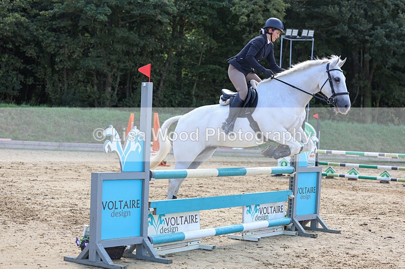 3E7A1128 - Class 4: Senior British Novice/90cm open