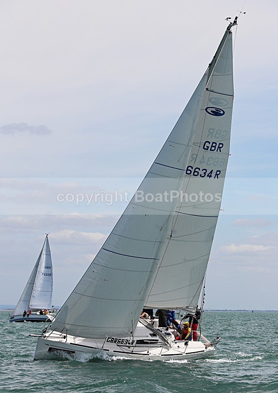 130601 GBR6634R WT7A9508 - ROUND THE ISLAND RACE - 1st June 2013