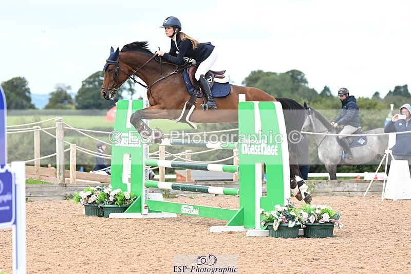 240912A-122200-01445 - Cls 3 Snr Foxhunter