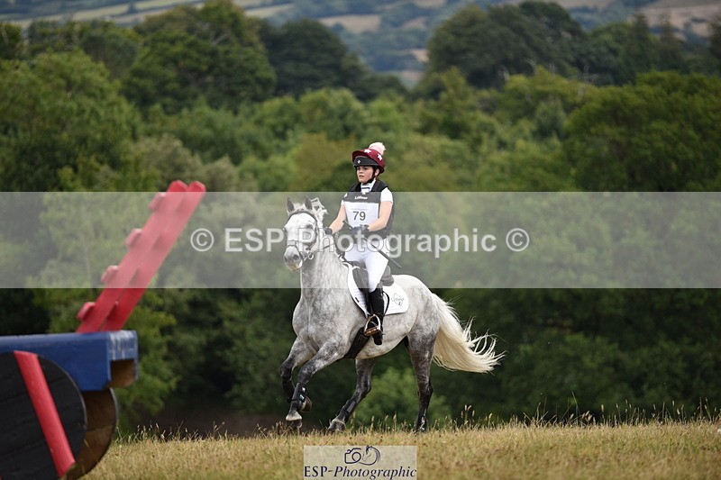 250802A-124208-03787 - B-079-Claudia.Groves-QUICKSILVER