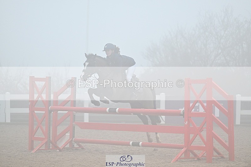 250208-123642-00615 - Cls 9 Pony Newcomers and 1m