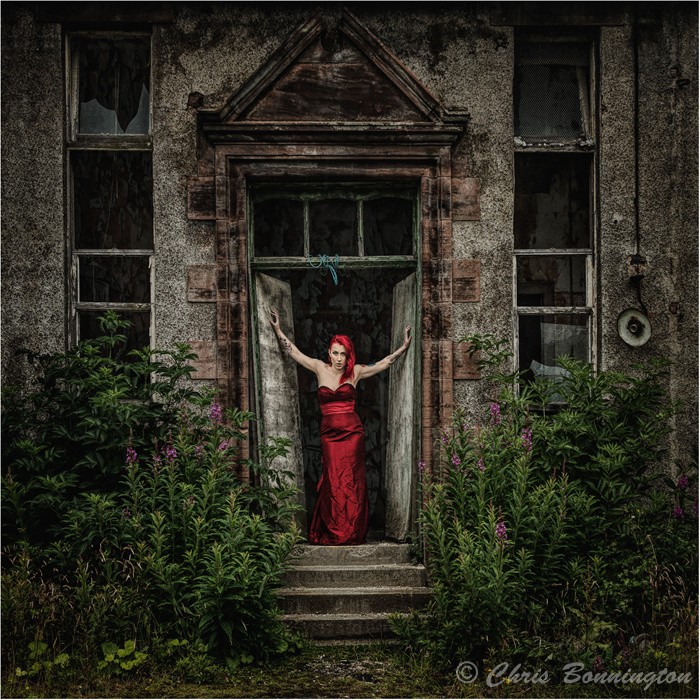 Scarlet - People