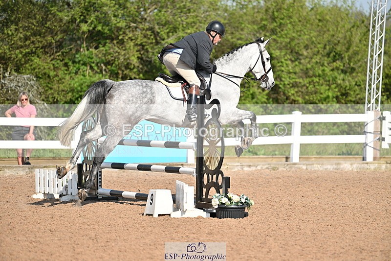 240509A-092431-00111 - Cls 1 British Novice and 90cm Open