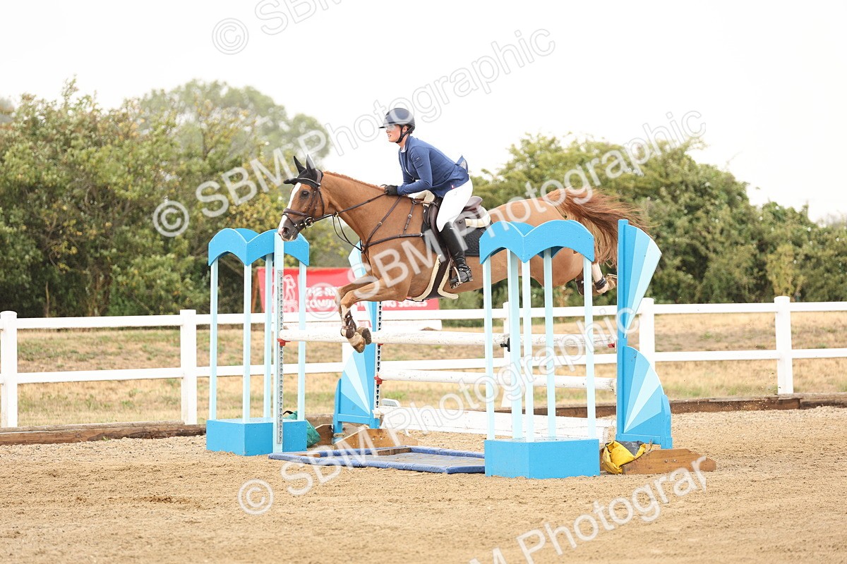 SBM_024110 - Class 6 - Senior Newcomers 1.10m