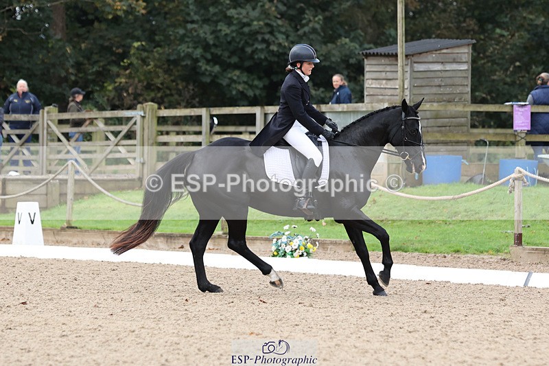 241024-094101-01134 - 128-Lottie.Turnell-TRICKLE