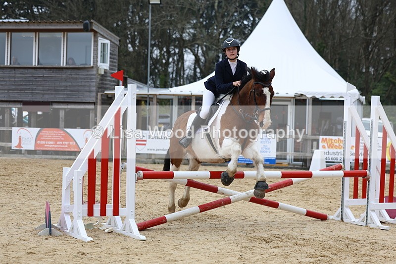 3E7A8305 - Class 12: Junior 80cm