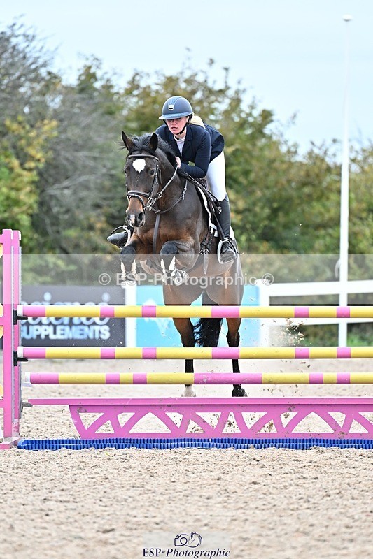 251015-132100-00547 - Cls 4 Newcomers and 1.10m Open