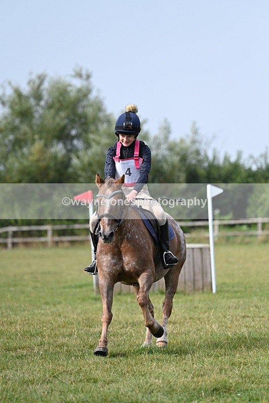 WJ7_5632 - 40cm XC Time 10:05 to 10:36