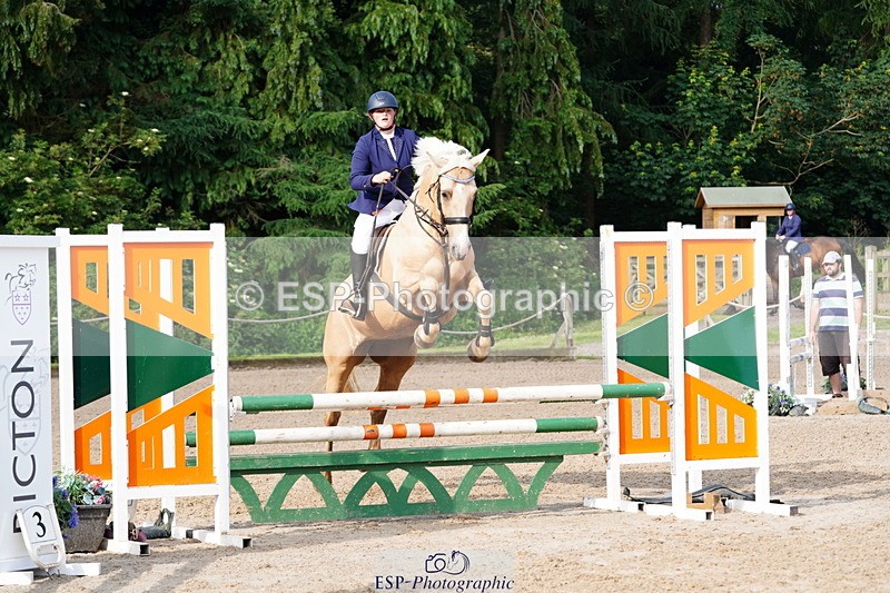 250615A-080918-09555 - Class 42 85cm Amateur Qualifer