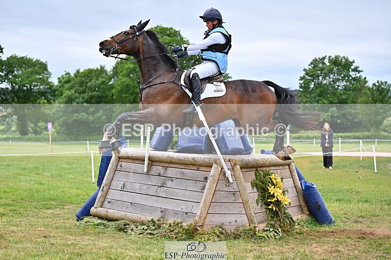 250524A-115931-10051 - B-310-Kitty.King-LISCARROW.FERNHILL
