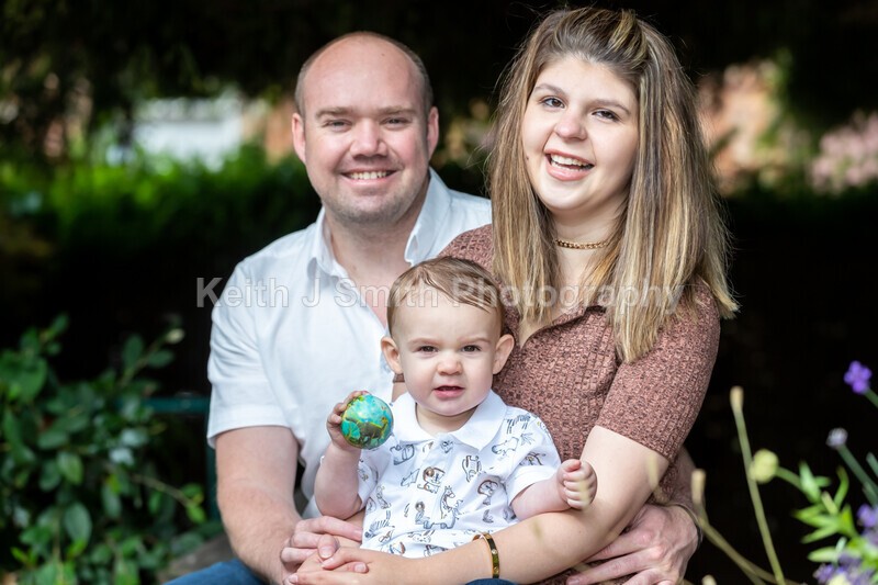 2KJS0958 - Jannie & Kristen family