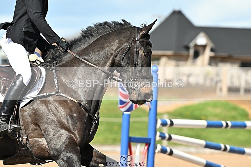 250416-152602-01734 - Cls 6 Foxhunter and 1.20m