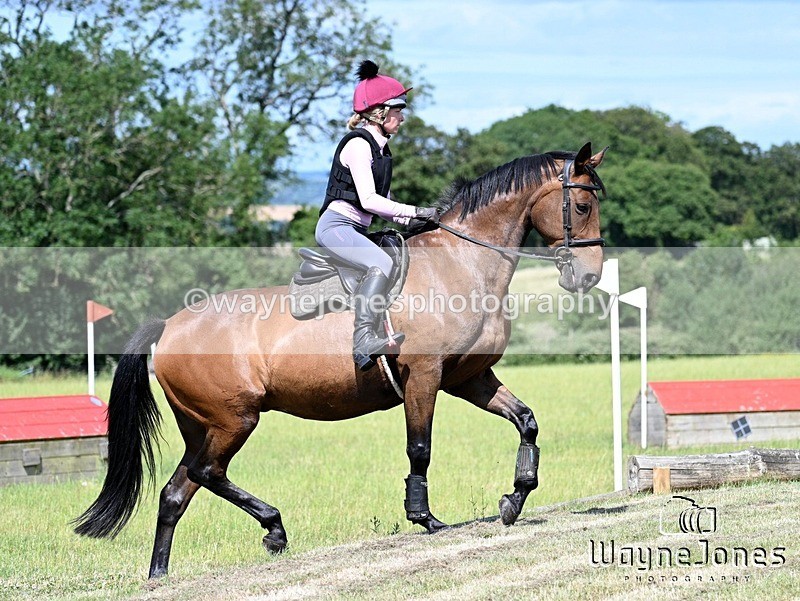 WJ7_9163 - Kellie Jade Ellie XC training with Kelly Harris 28-06-26