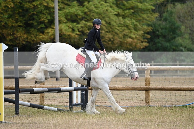 WJ6_0885 - Class 14 Intermediate Jumping 75cm