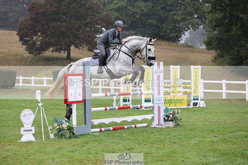 250830A-130818-06564 - Cls 16 Snr Newcomers and 1.10m Open