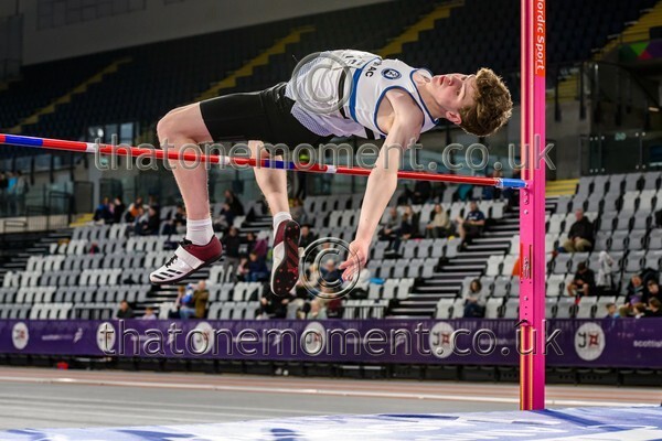 AgeInd25SAT-918917 - Field Male