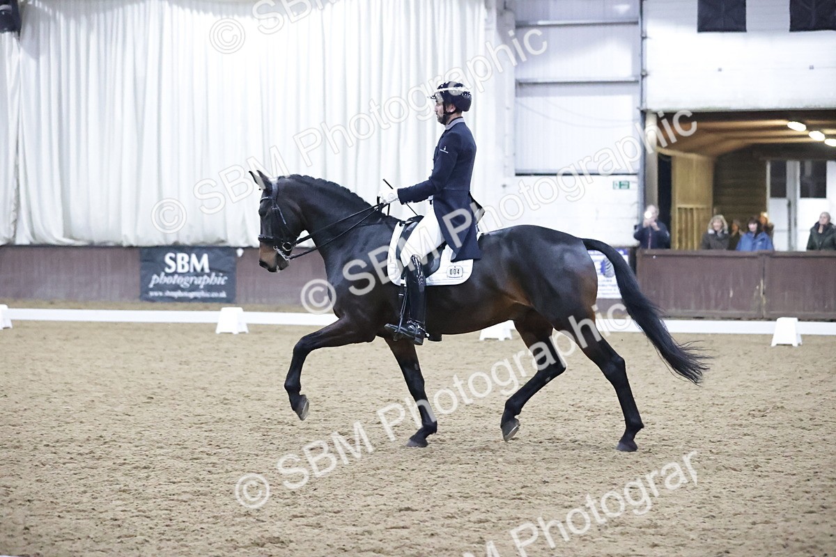 SBM_009084 - Class 16-17-19-21 - ADV 101-FEI PSG-FEI INT I-GP