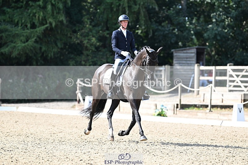 250810A-102905-05189 - 009-Ben.JamesClapton.Banks.Primadonna