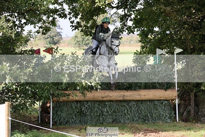 231020-140922-09283 - 120-VAN.KAUNITZ-Sara.Squires-XC