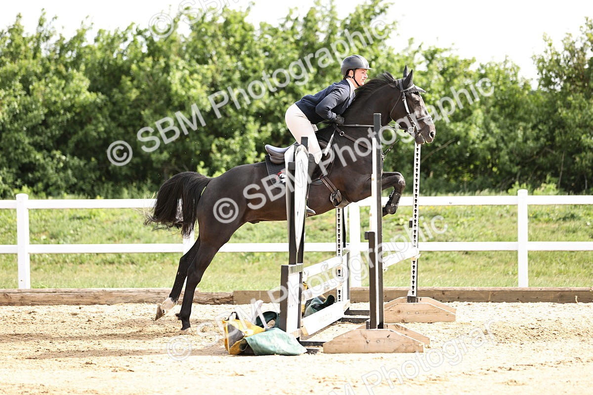 SBM_001760 - Class 8 - Clear Round