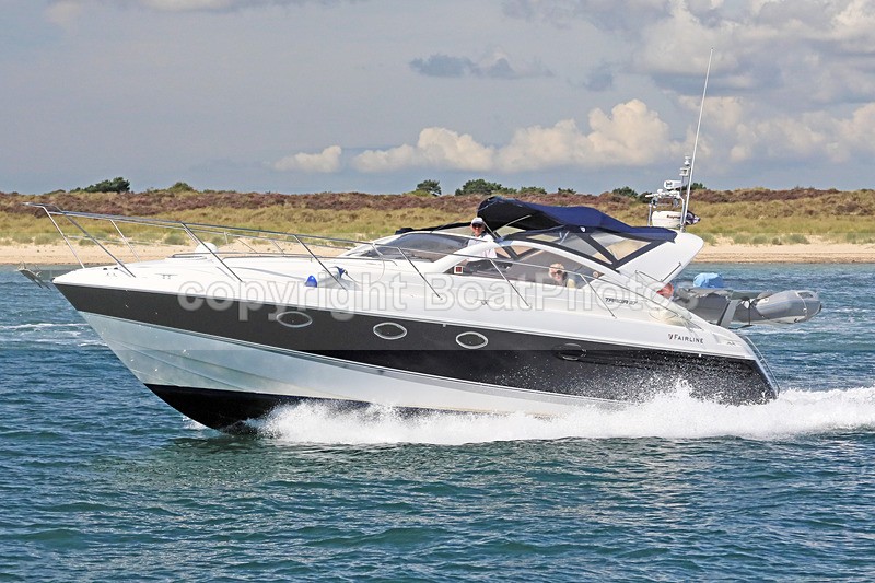 170813 WICKED - FAIRLINE TARGA 37 1Y3A3113 - Motorboats - Open