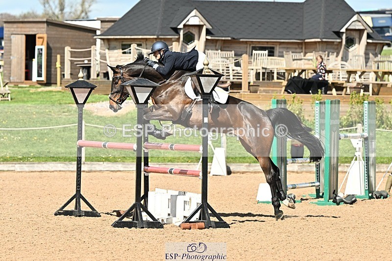 250416-150544-01599 - Cls 6 Foxhunter and 1.20m