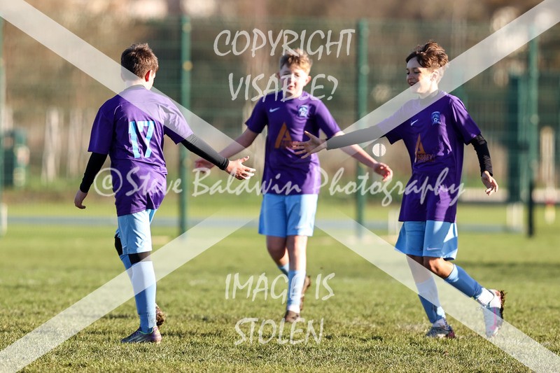 1DX32566 - 2025-11-23 FC Abbey Meads U13 Purple V Highworth Town Junior FC U13 T