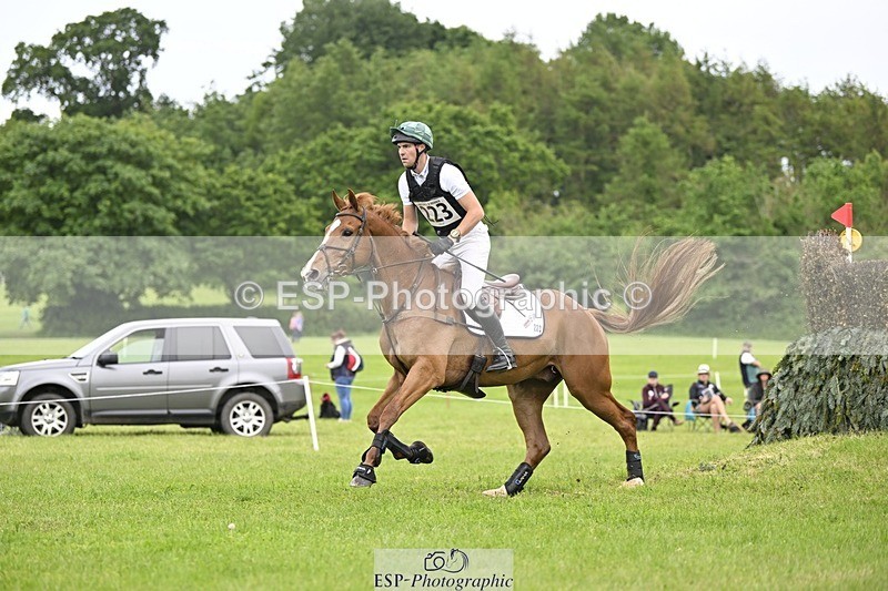 240525-154320-16863 - 223-MORNINGSTAR_VAN_ALTRIDO-Max_Warburton