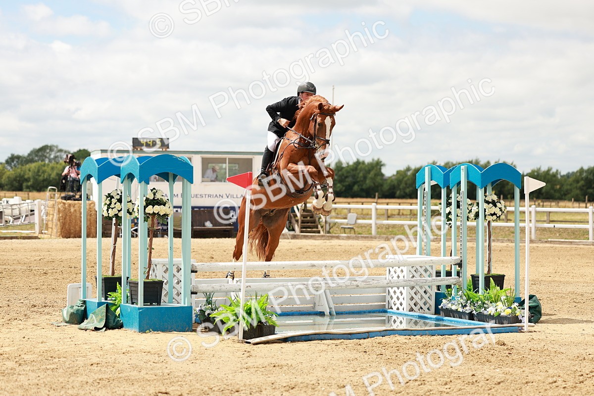 SBM_018413 - Class 21 - Senior Newcomers Championship 2d Rd