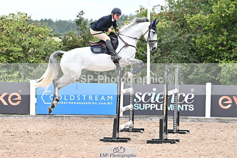 250820B-125217-00631 - Cls 4 Newcomers and 1.10m Open