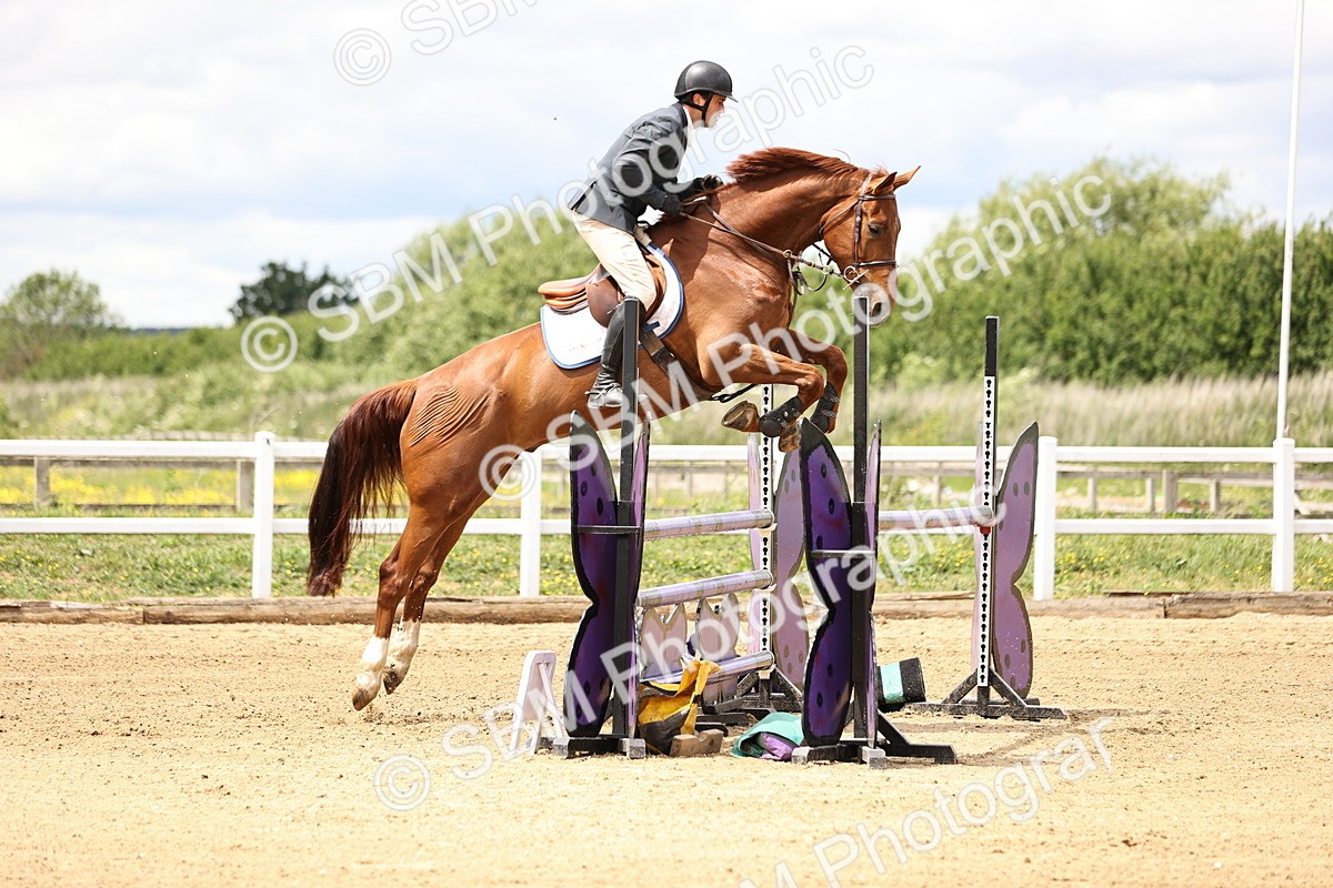 SBM_002960 - Class 11 - Senior Newcomers - 1.10m