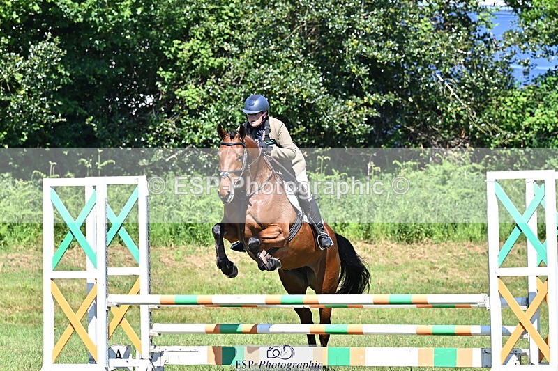 250522B-104314-01639 - 106-THE.CHAMPAGNE.LADY-Charlotte.Rowe