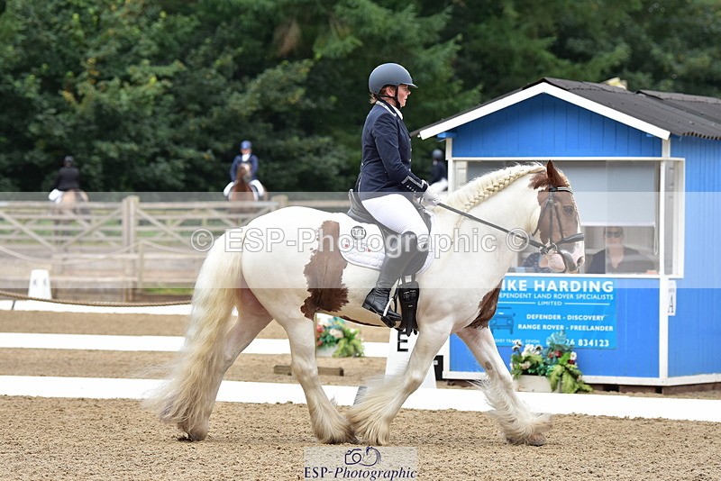 250719A-103632-03739 - 092-Rachael.Smaldon-Nadderbrook.Biscuit