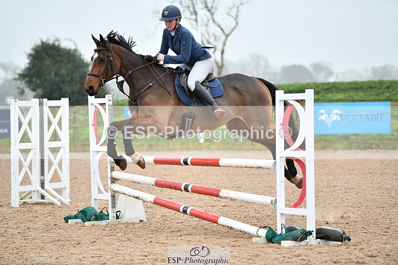 241102A-105619-04135 - SAT Cls 9 British Novice and 90cm Open