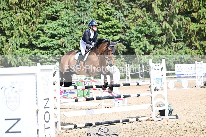 250704A-155947-11852 - Cls 23 Snr Foxhunter